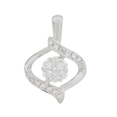 Lot 333 - A diamond pendant