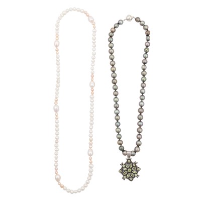 Lot 265 - Two pearl necklaces