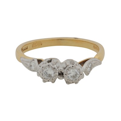 Lot 176 - A diamond ring, circa 2000