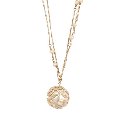 Lot 212 - Chanel White Pearl Multi Necklace