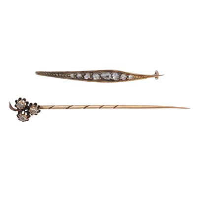 Lot 192 - A diamond pin and a diamond brooch