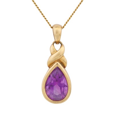 Lot 100 - An amethyst pendant necklace