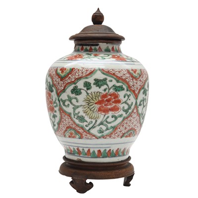 Lot 40 - A Chinese wucai 'floral' jar, Transitional period, 17th century