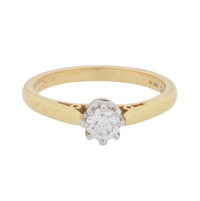 Lot 442 - A single-stone diamond ring