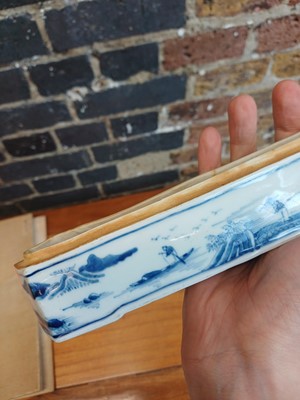 Lot 92 - A Chinese blue and white sceptre-shaped censer and cover, Qing dynasty, 18th-19th century
