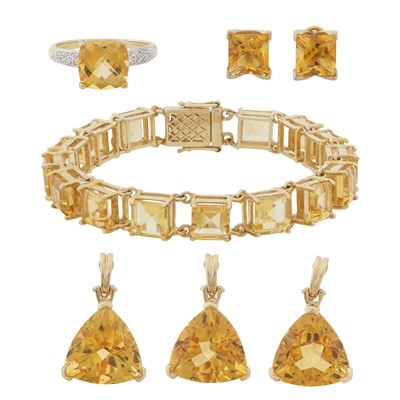 Lot 234 - A citrine ring, bracelet, studs and pendants set