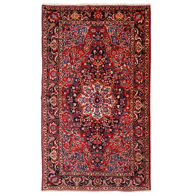 Lot 10 - A fine Bakhtiari rug, west Persia