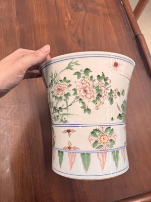 Lot 43 - A Chinese wucai beaker vase, gu, Qing dynasty, Shunzhi period