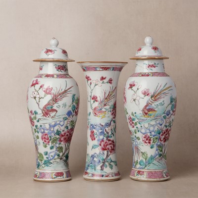 Lot 170 - A Chinese famille-rose 'pheasant' three-piece garniture set, Qing dynasty, Qianlong period