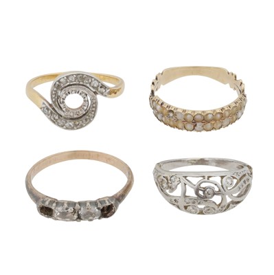 Lot 477 - Four gem-set rings