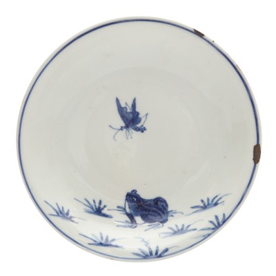 Lot 44 - A Chinese blue and white 'frog and butterfly' dish, Ming dynasty, Tianqi period