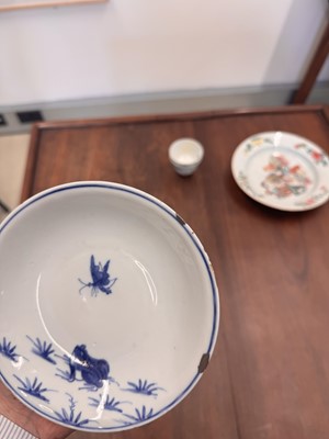 Lot 44 - A Chinese blue and white 'frog and butterfly' dish, Ming dynasty, Tianqi period