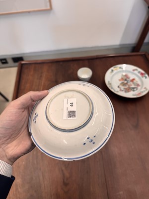 Lot 44 - A Chinese blue and white 'frog and butterfly' dish, Ming dynasty, Tianqi period