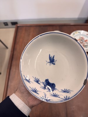 Lot 44 - A Chinese blue and white 'frog and butterfly' dish, Ming dynasty, Tianqi period