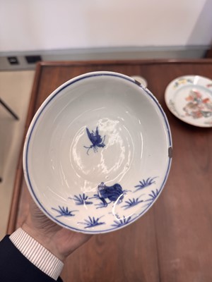 Lot 44 - A Chinese blue and white 'frog and butterfly' dish, Ming dynasty, Tianqi period