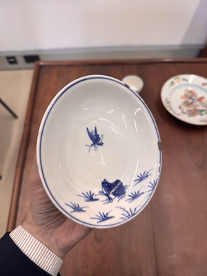 Lot 44 - A Chinese blue and white 'frog and butterfly' dish, Ming dynasty, Tianqi period