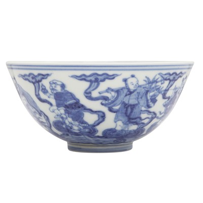 Lot 61 - A Chinese blue and white 'Eight Daoist Immortals' bowl, Qing dynasty, Tongzhi period