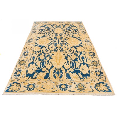 Lot 61 - A fine Arts & Crafts design carpet