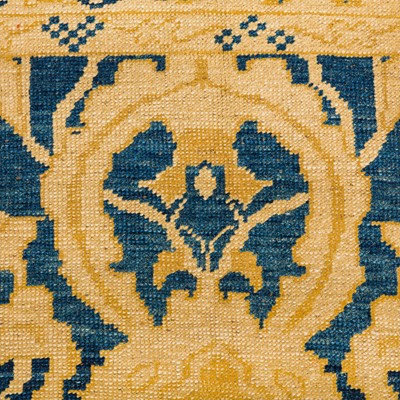 Lot 61 - A fine Arts & Crafts design carpet