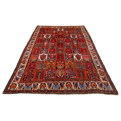 Lot 76 - An antique Bakhtiari carpet, west Persia