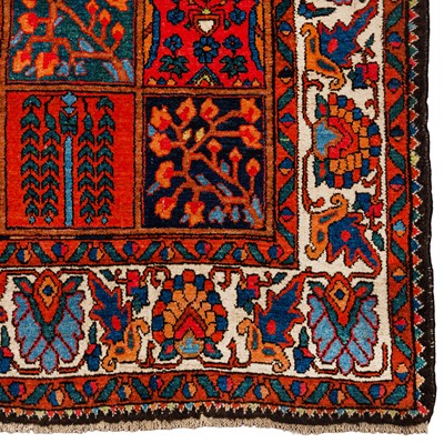 Lot 76 - An antique Bakhtiari carpet, west Persia
