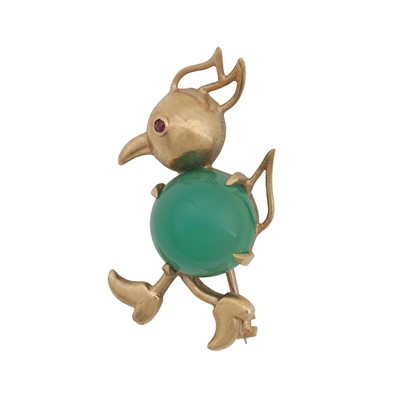 Lot 197 - A chalcedony and ruby character brooch