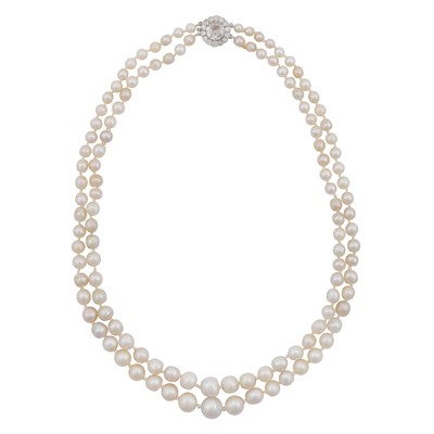 Lot 95 - A pearl and diamond necklace