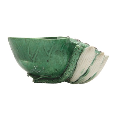 Lot 31 - A Chinese sancai 'lotus pod' brush washer, Qing dynasty, Kangxi period