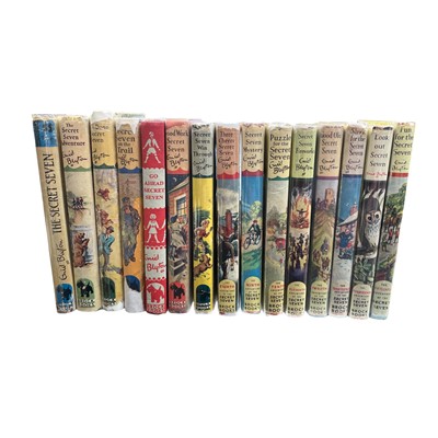 Lot 180 - Blyton (Enid) The Secret Seven, complete set