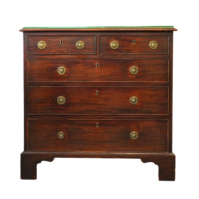 Lot 29 - A George III mahogany chest