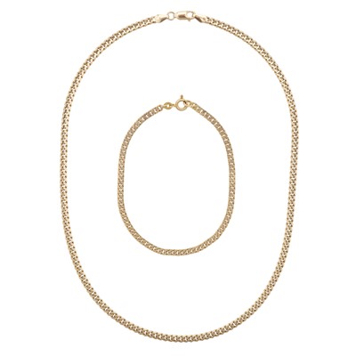 Lot 403 - A curb link chain necklace and a matching bracelet