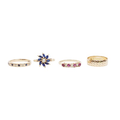Lot 267 - Four rings