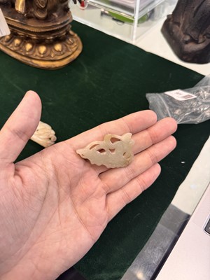 Lot 536 - Two Chinese jade carvings, Qing dynasty, 19th century