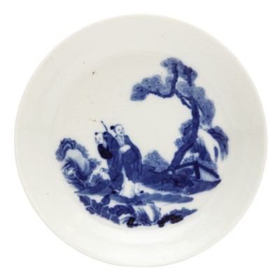 Lot 346 - A Chinese 'bleu de hue' 'scholar and attendant' dish for the Vietnamese market, 19th/20th century