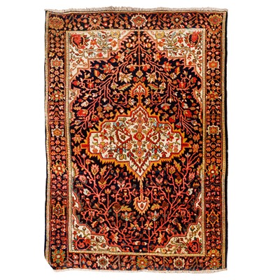 Lot 37 - An antique Feraghan rug, west Persian