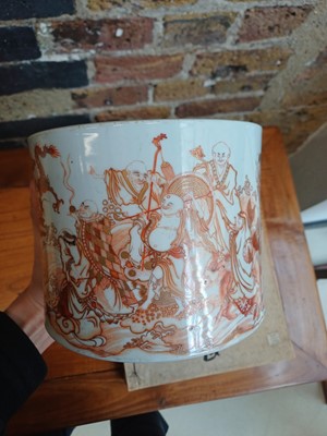 Lot 91 - A Chinese rouge-de-fer 'immortals' brush pot, bitong, Qing dynasty, 18th century