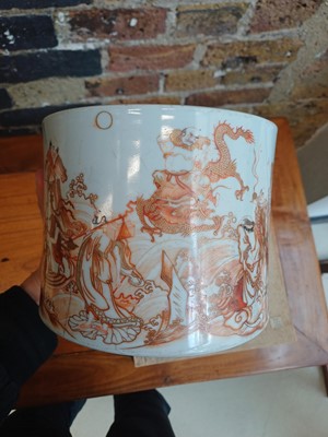 Lot 91 - A Chinese rouge-de-fer 'immortals' brush pot, bitong, Qing dynasty, 18th century
