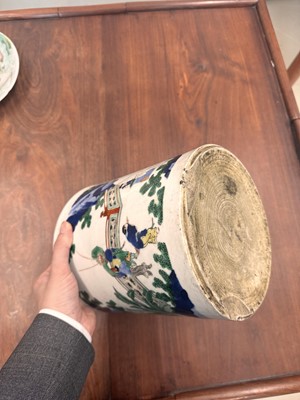 Lot 42 - A large Chinese wucai 'Washing the Elephant' brush pot, bitong, Transitional period