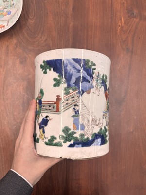 Lot 42 - A large Chinese wucai 'Washing the Elephant' brush pot, bitong, Transitional period