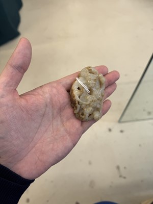 Lot 508 - A Chinese archaistic jade 'dragon' carving, 19th-20th century