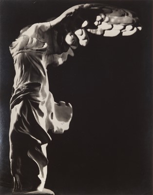 Lot 57 - Erwin Blumenfeld (1897-1969)