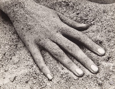 Lot 43 - Ruth Bernhard (1905-2006)