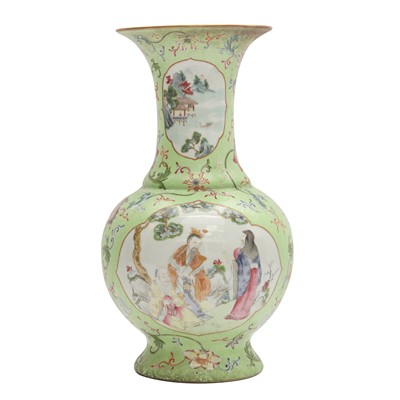 Lot 438 - A Chinese famille-rose green-ground vase, 20th century