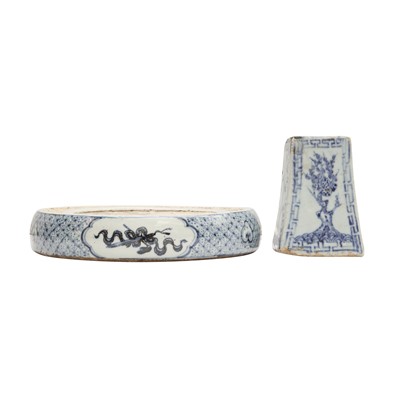 Lot 689 - A large Chinese blue and white inkstone and an incense holder, late Ming dynasty