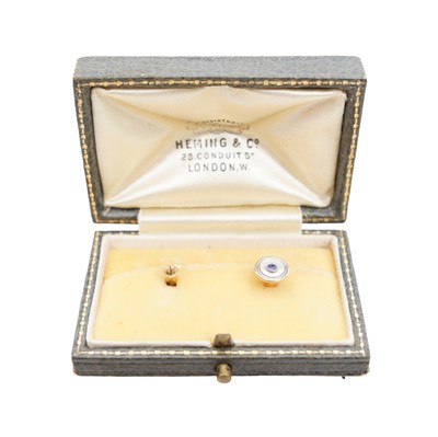 Lot 3 - A sapphire and mother of pearl dress stud