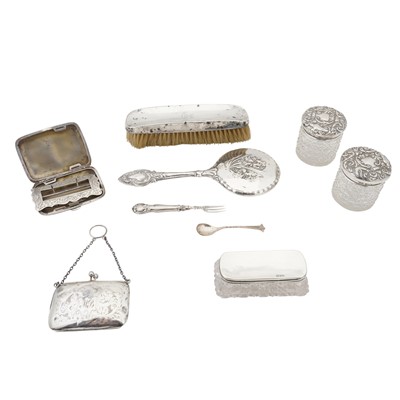 Lot 623 - A mixed group of sterling silver