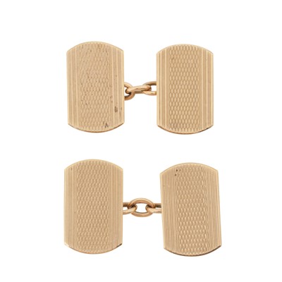 Lot 389 - A pair of engraved cufflinks
