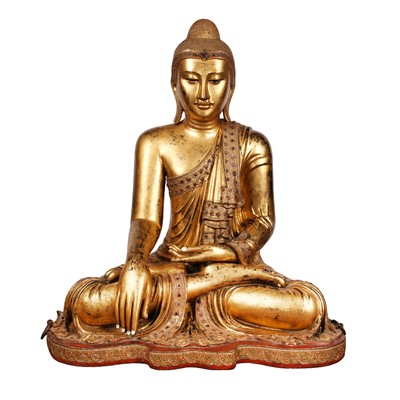 Lot 787 - A large and impressive Burmese gilt-lacquered figure of Buddha Shakyamuni, late 19th century