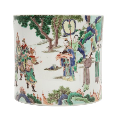 Lot 342 - A Chinese famille-verte gilt-decorated ‘figural’ brush pot, 19th-20th century