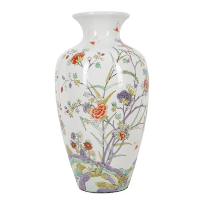 Lot 404 - A Chinese 'floral' porcelain vase, 20th century